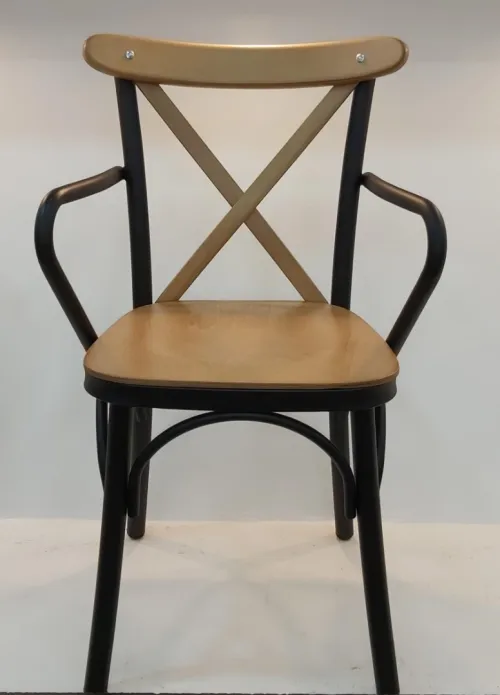 CHAISES ET TABLES POUR CAFETERIAS, RESTAURANTS, PIZZERIAS ET MAISONS