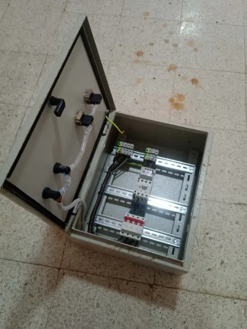 Articles d'électricité
