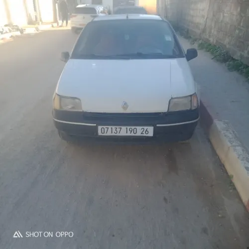 Renault clio 1990 