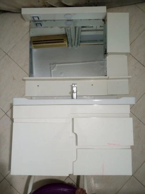 vend un meuble salle de bain utilisé 