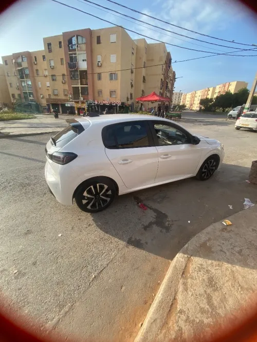 Peugeot 208 2024 Active Pack
