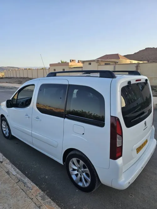Peugeot Partnar tepee Alure 2017 
