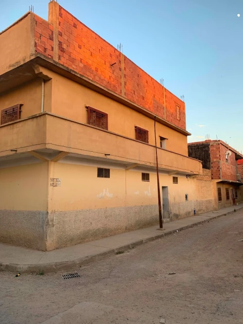 Vente Appartement Niveau de villa F7 Tiaret Hamadia