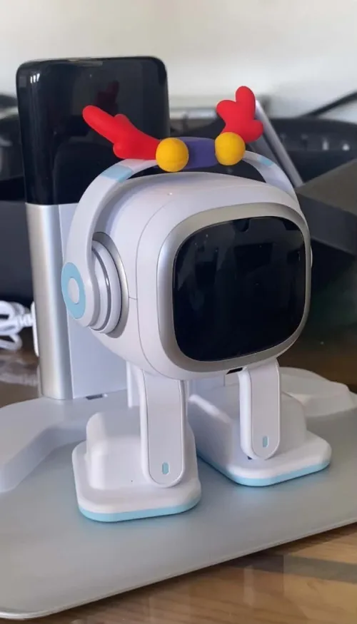 Emo Robot