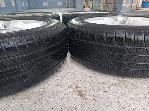 بلبنوات 4 عجلات أصلية Made in Spain