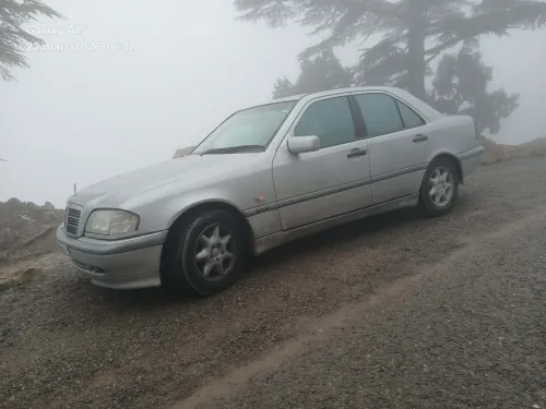 Mercedes Classe C 2000 W202
