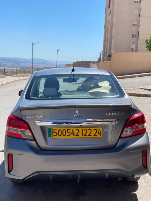 Mitsubishi Attrage 2022 