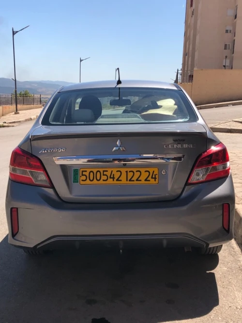 Mitsubishi Attrage 2022 