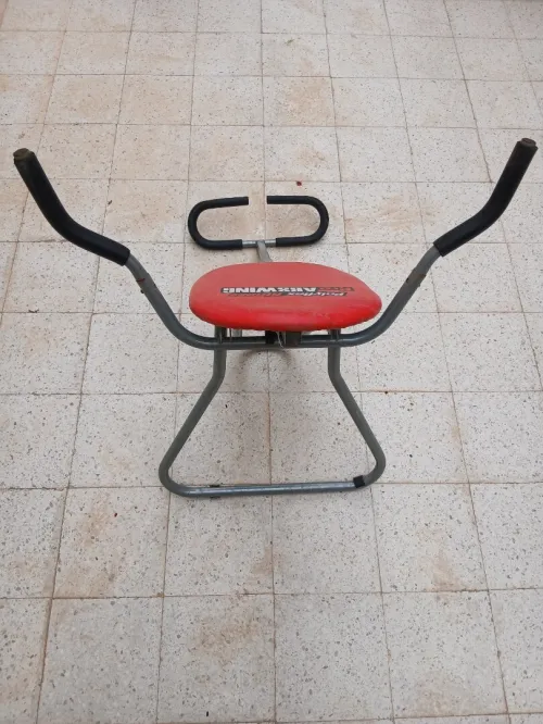 Appareil domestique pour abdominaux