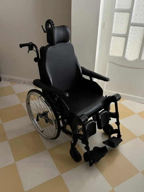 Fauteuil Roulant Confort Invacare Rea Clematis Pro