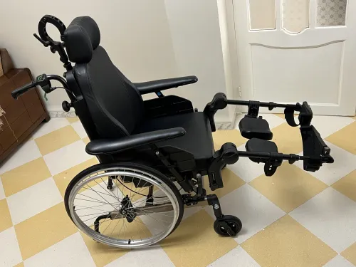 Fauteuil Roulant Confort Invacare Rea Clematis Pro