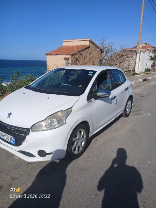 Peugeot 208 2015 Active Facelift