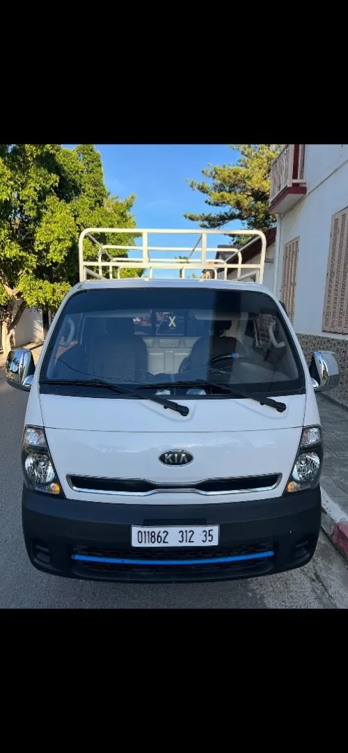 Kia K2700 2012