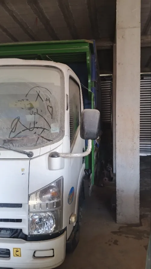 Isuzu Npr 2013