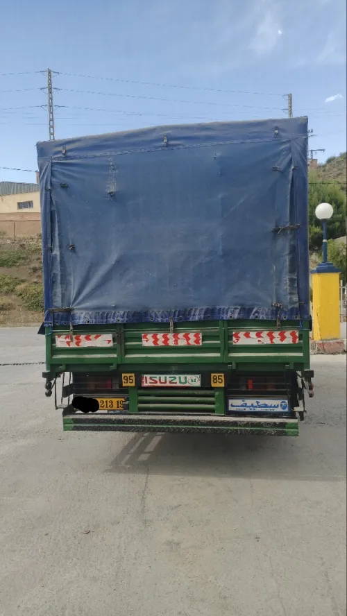 Isuzu Npr 2013