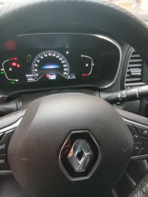 Renault Megane 4  2023 Itens