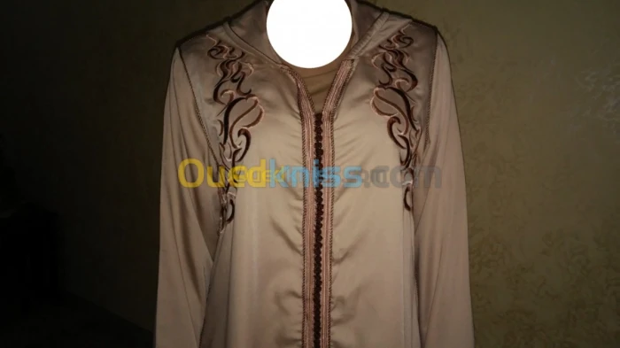 Djelaba marocaine (جلابية مغربية)