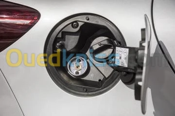 Renault clio 5 boite 6 vitesse toute option 2021 busness 100chv essence+gpl d'origine