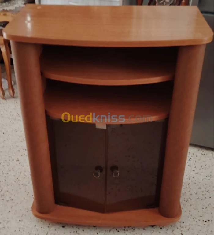 Tables pour TV