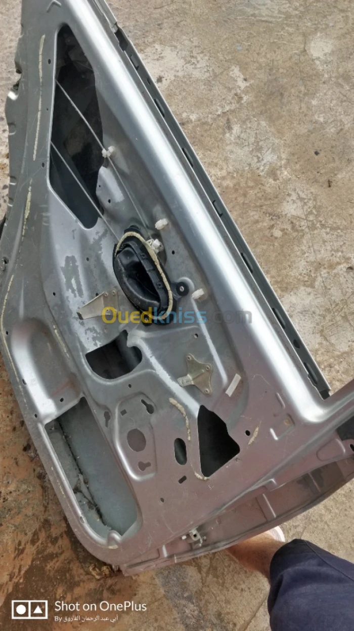 باب خلفي 406 في حالة جيدة