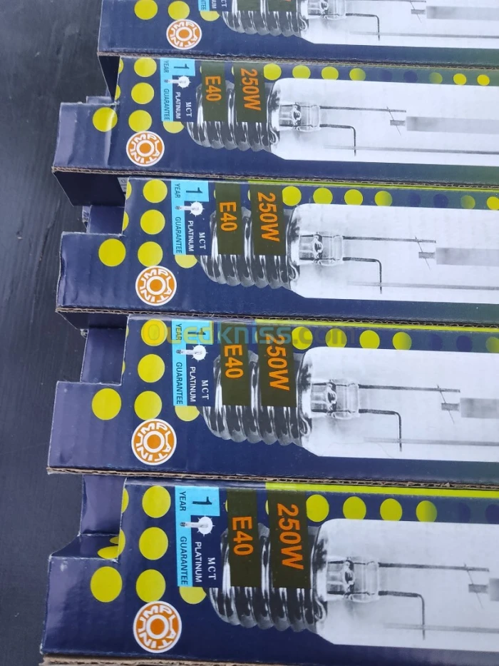 Vendre lampe sodium E40 250w pour éclairage marque mct neuf jamais utilisé avec emballage