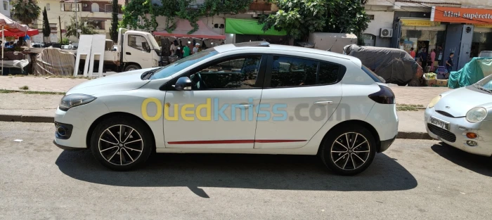 Renault Megane 3 2015 New Play