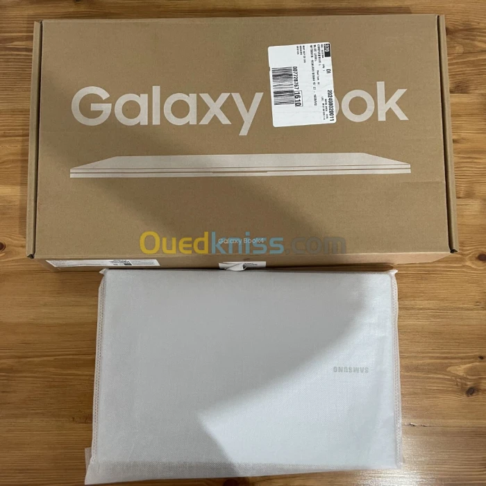 Samsung Galaxy Book4 | 15.6" - Intel Core 7 150U 10 Coeurs - 2024 | 16 Go RAM 512 Go SSD