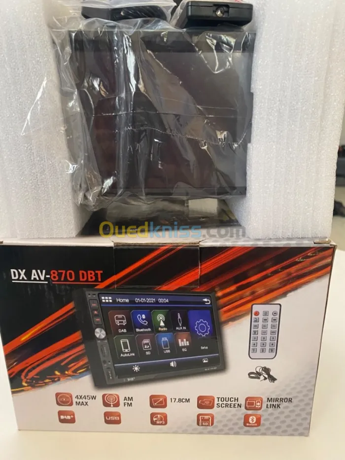 Écran digital tactile pour voiture