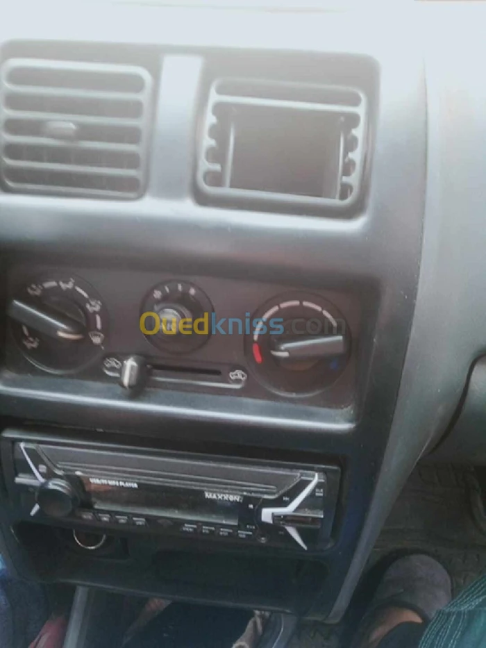 Zotye Z100 2012 (Ancienne)