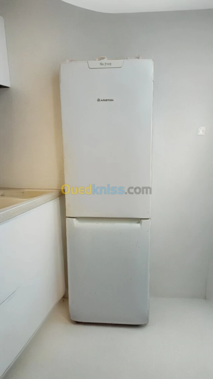 Réfrigérateur ARISTON