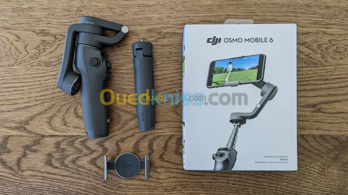 DJI Osmo Mobile 6 Stabilisateur Pour Smartphone Noir