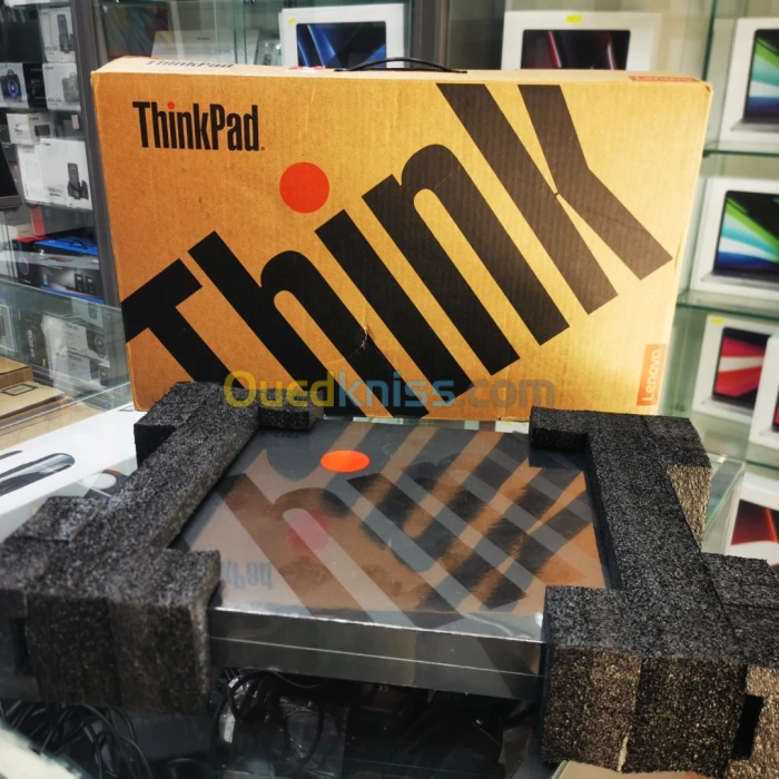 LENOVO THINKPAD P1 GEN 5 I7 12850HX 16G 512G NVIDIA RTX 3070 TI 8G DRR6
