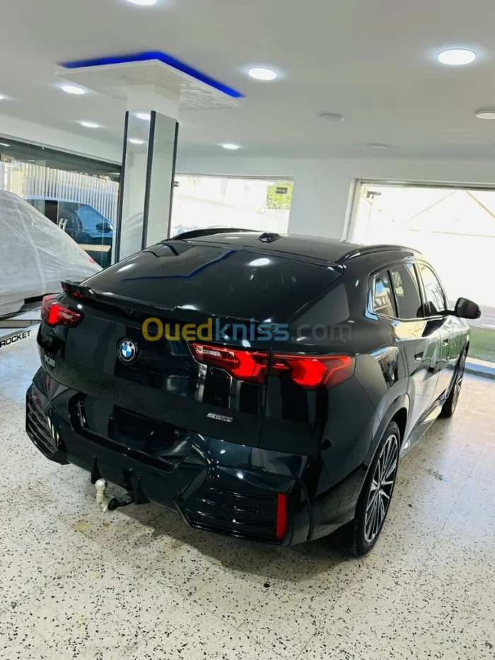 BMW X2 2024 Pakc m