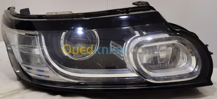 Phare côté droite très bon état neuf svr range rover
