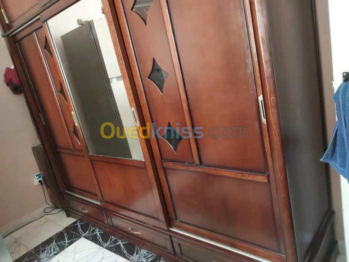 Armoire Dressing en Bois Rouge