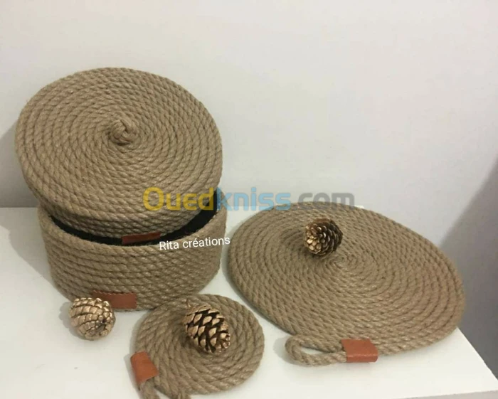 2 Set de table ;2 Sous tasse ;Panier