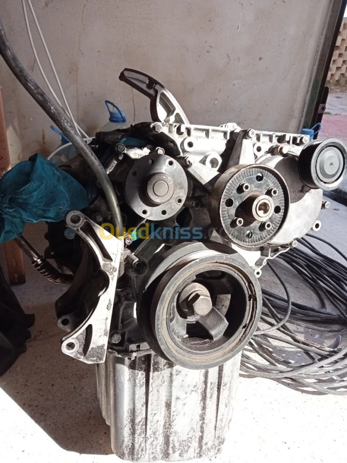 Bloc. Demi moteur songyong 