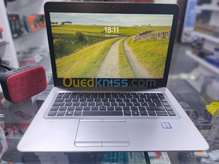 HP Elitebook 840 G3 i5 6 eme 8 ram 256 SSD 14 pouce