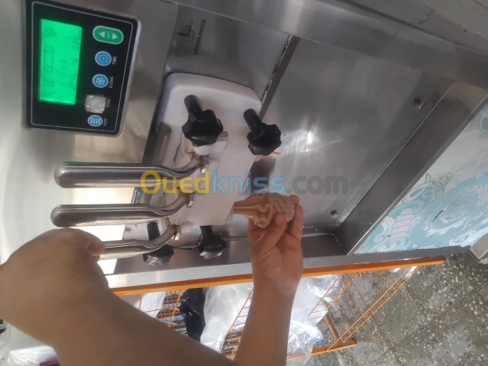 Machine ice cream 