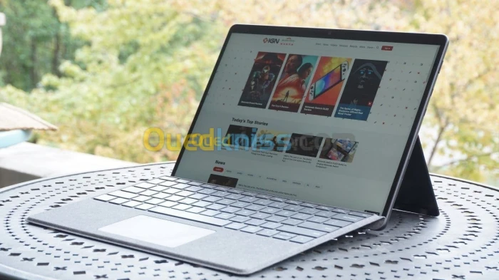 MICROSOFT SURFACE PRO 5 I5 7300U 8GO 256GO SSD ECRAN 12.5'' 2K LED / GARANTIE 15 JOURS