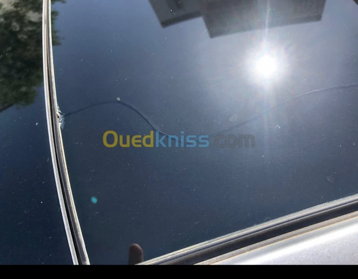 Toit clio 4 gt line léger fissure reparable