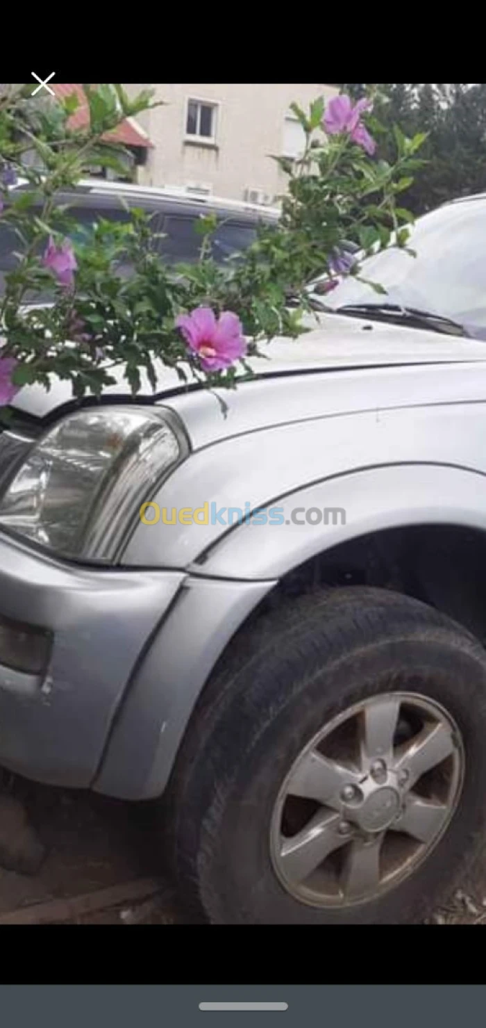 Extension d'aile isuzu D max 4*4 قارنيتير
