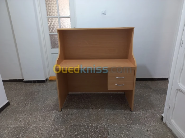 Bureau de travail 