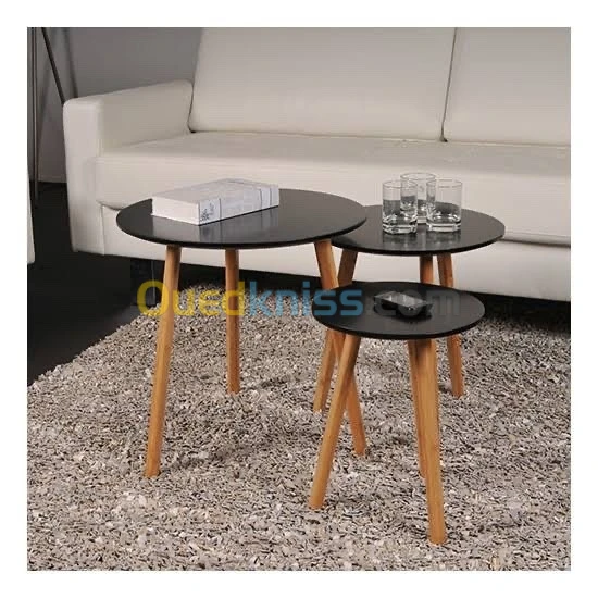 trois tables gigogne en bois 
