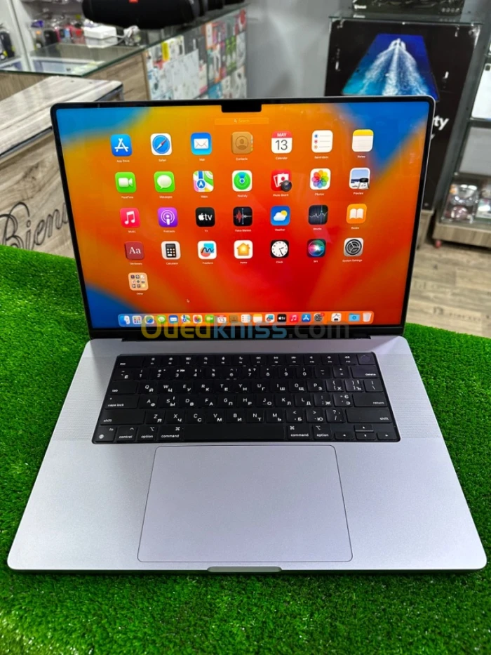 MacBook pro 2023 M2 pro mdm 16" 16G ram 512G SSD