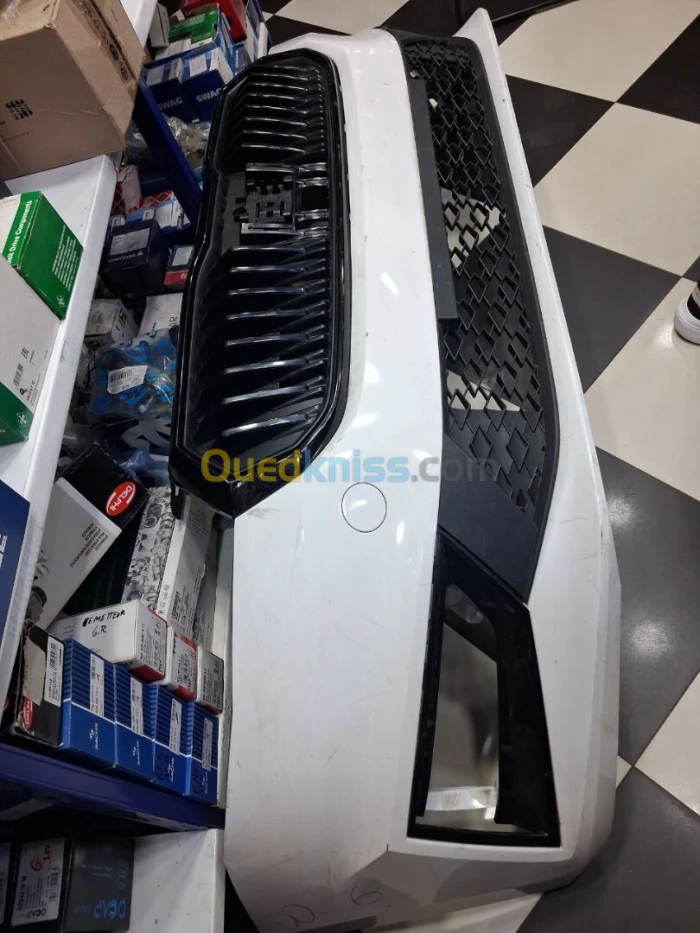 Pare-chocs Skoda Fabia
