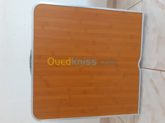 طاولة قابلة للطي Table pliante