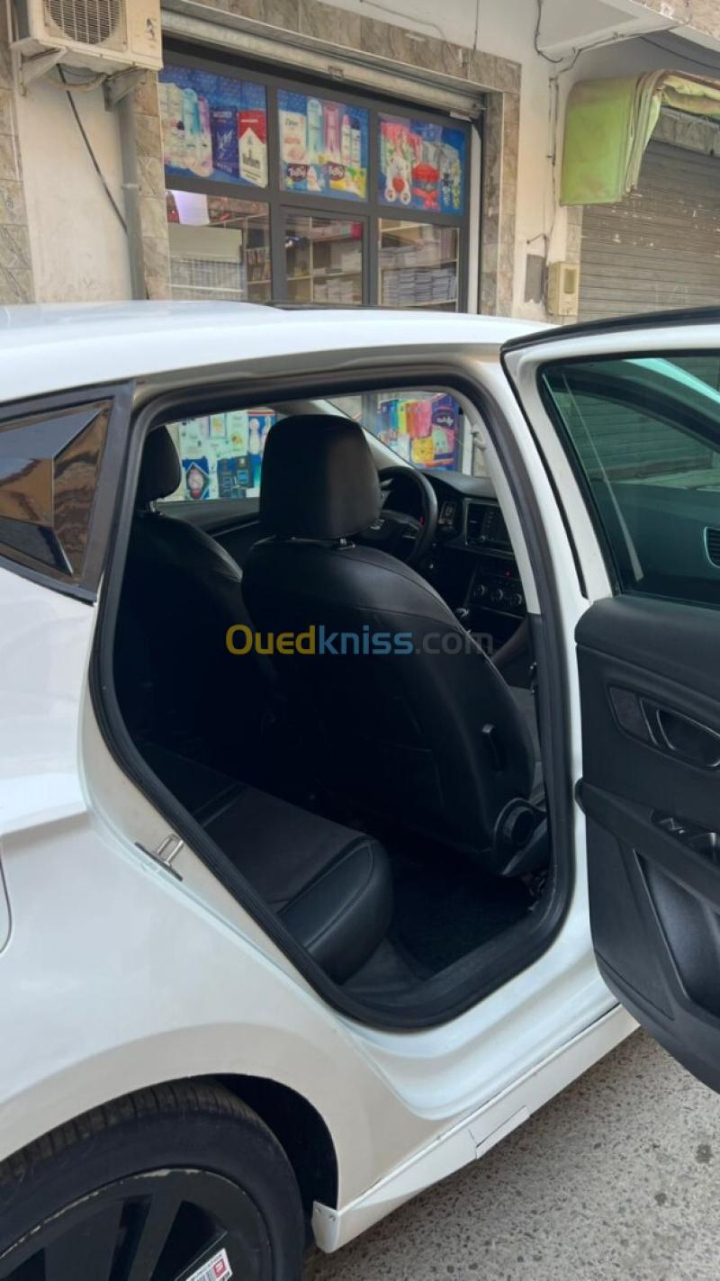 Seat Leon 2015 LINEA R+ 12