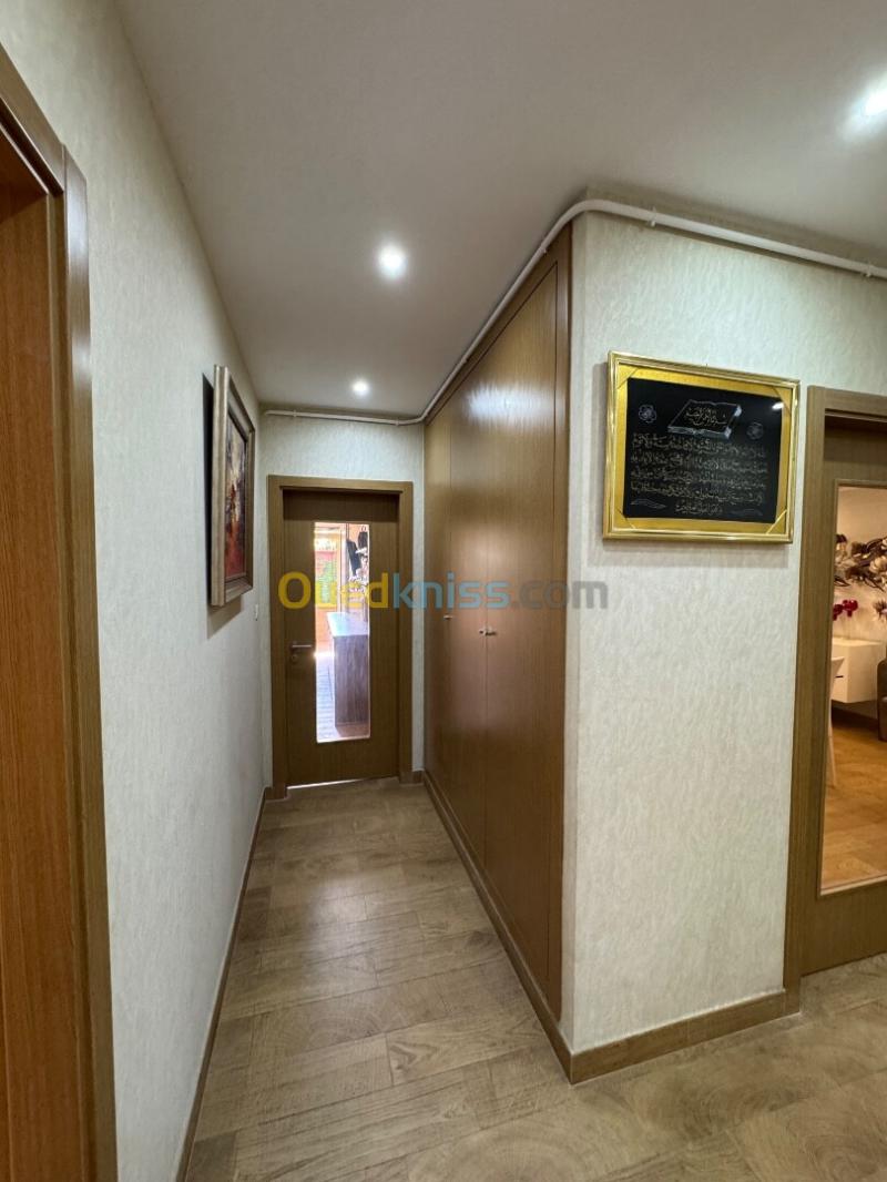 Location Appartement F5 Alger Hydra 24