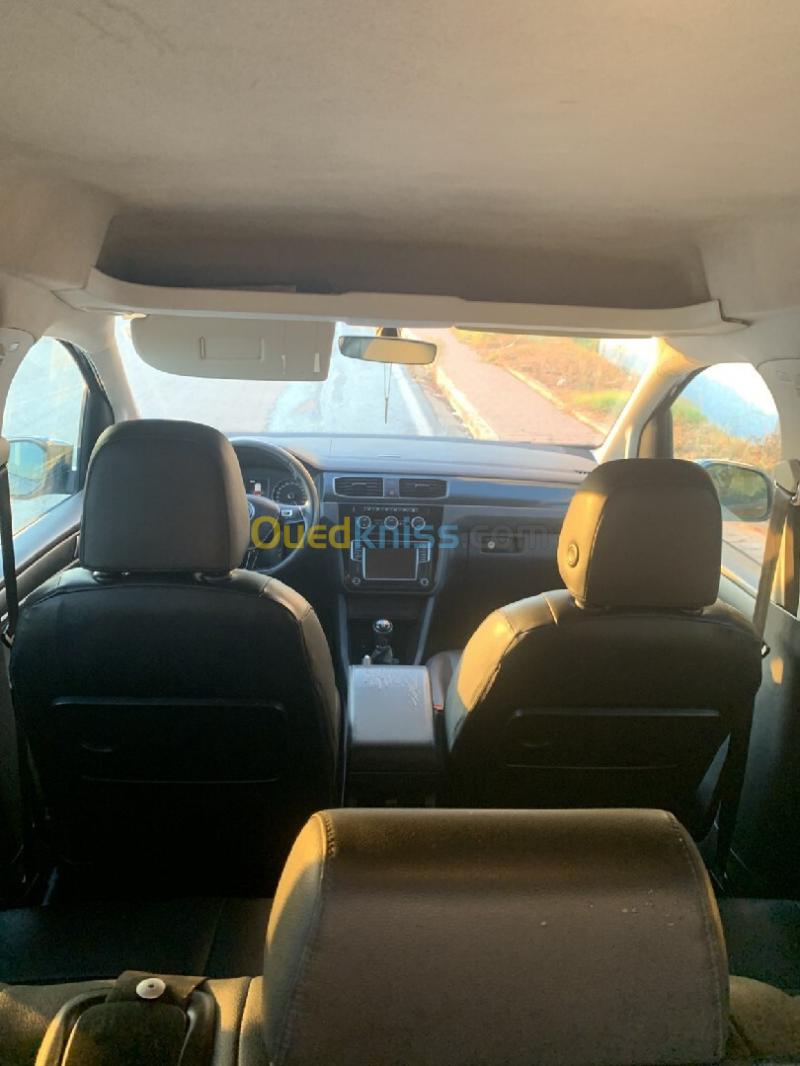 Volkswagen Caddy 2018 Highline 12